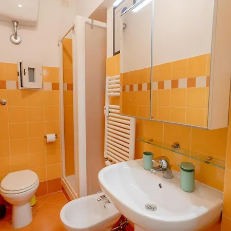 Διαμέρισμα 2-minute Walk To The Center -2 In Carignano